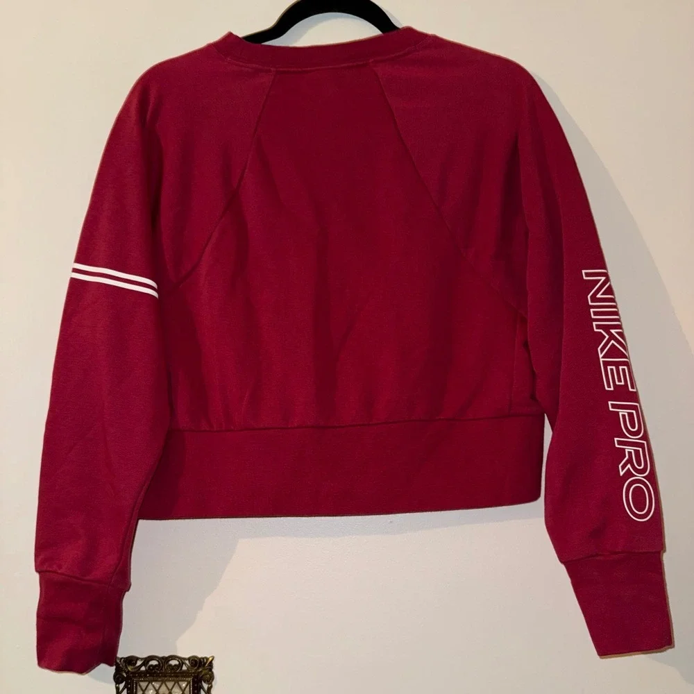 Nike Pro Burgundy Cropped‎ Oversized Sweatshirt Women's S Dri Fit Athletic Fit